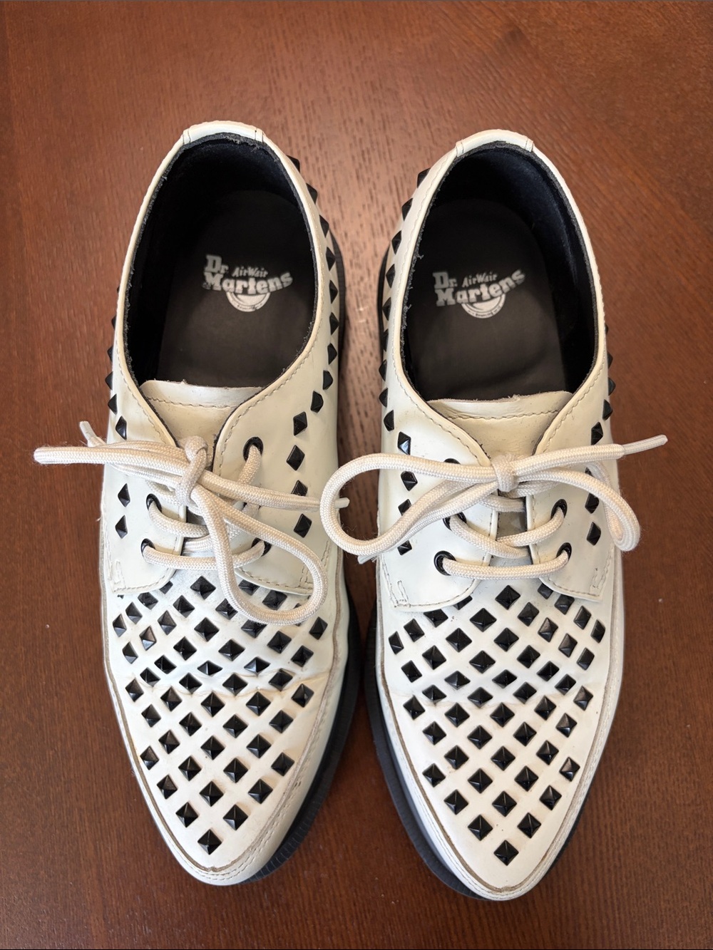 Dr. Martens White Leather with Black Studs Lace-Up Oxfords 🖤🤍